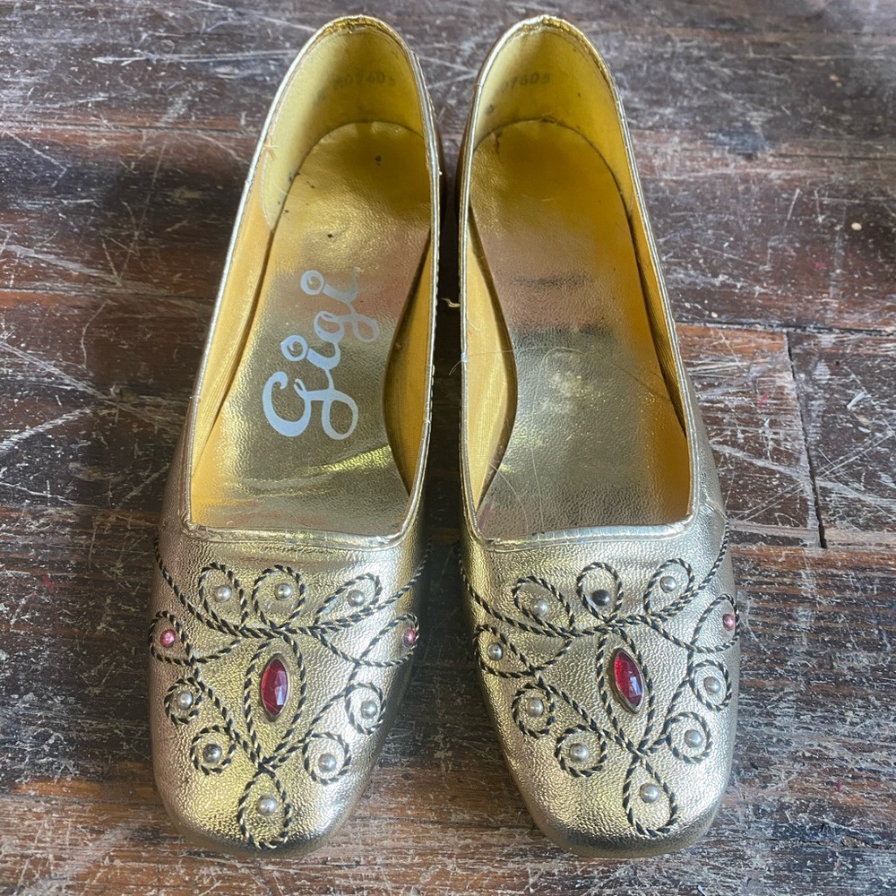 Gigi Dress Shoes/Flats